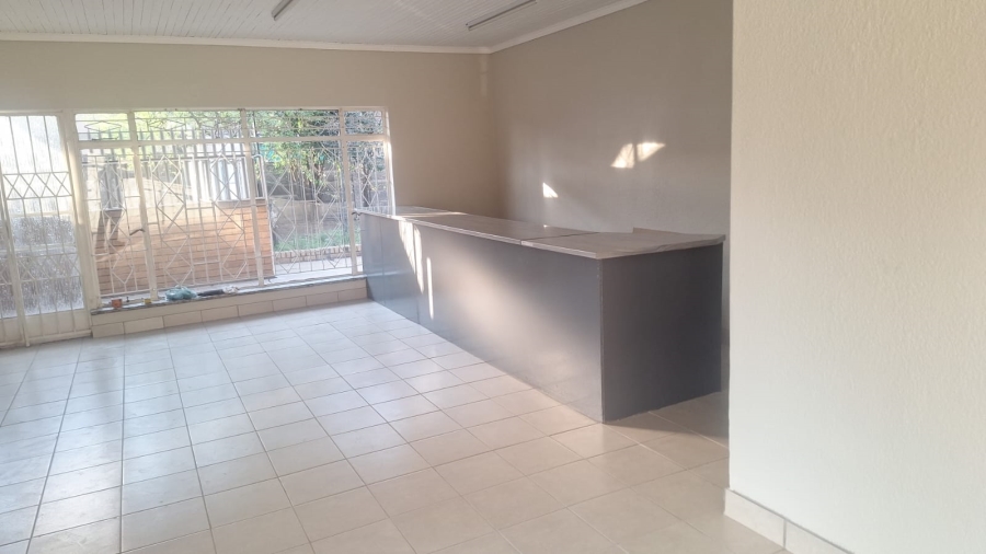 To Let commercial Property for Rent in Flamwood North West